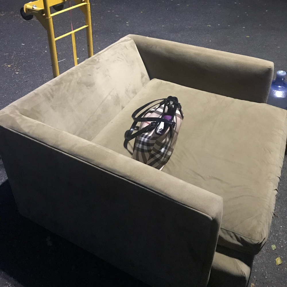 Chair - Picture 2 of 2